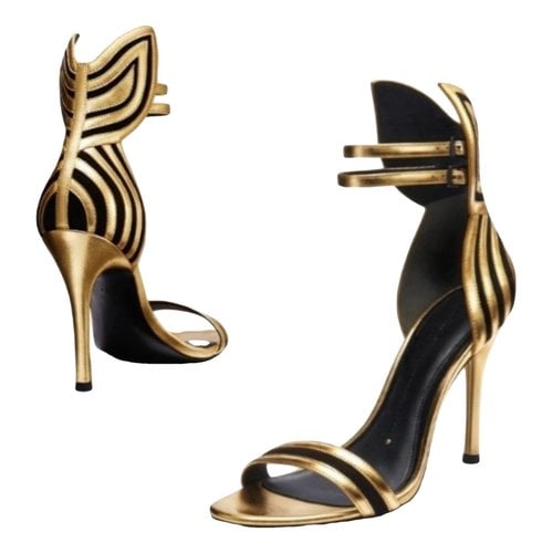 Pre-owned Stella Luna Leather Sandal In Gold