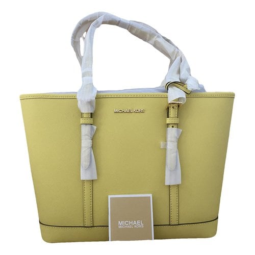 Pre-owned Michael Kors Jet Set Leather Tote In Yellow