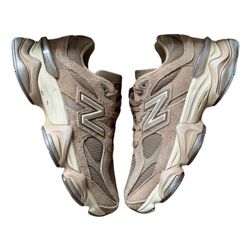 Pre-owned New Balance Cloth Trainers In Brown