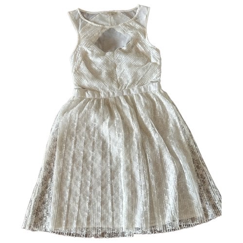 Pre-owned Guess Lace Mid-length Dress In White