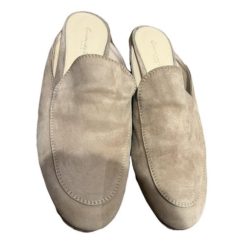 Pre-owned Gianvito Rossi Flats In Beige
