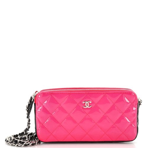 Pre-owned Chanel Patent Leather Clutch Bag In Pink
