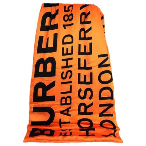 Pre-owned Burberry Scarf In Orange