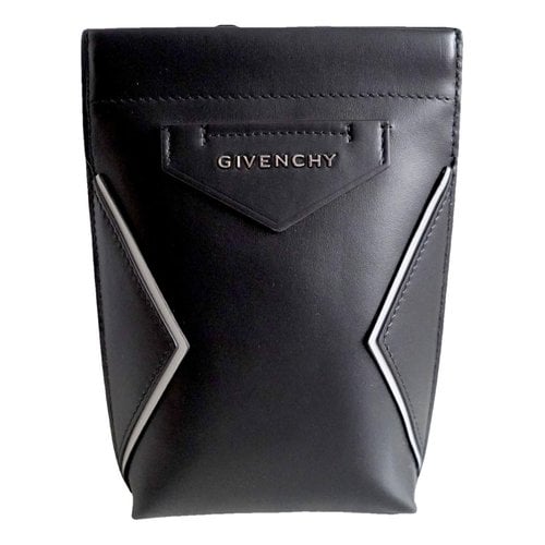 Pre-owned Givenchy Leather Small Bag In Black
