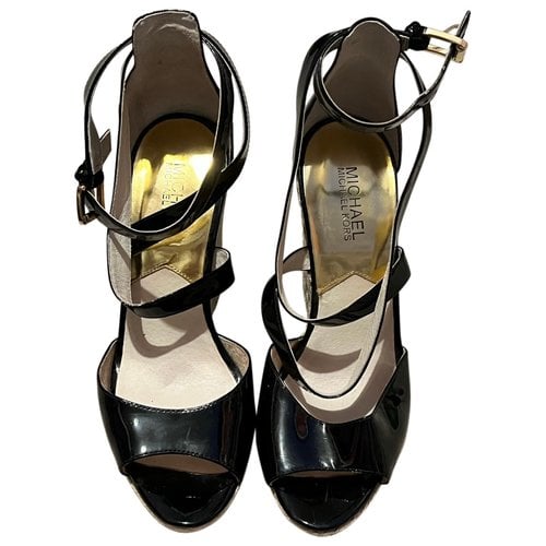Pre-owned Michael Kors Patent Leather Sandal In Black
