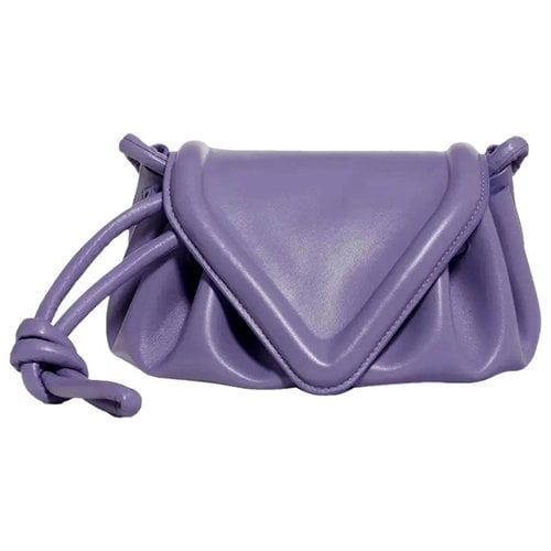 Pre-owned Bottega Veneta Beak Leather Crossbody Bag In Purple
