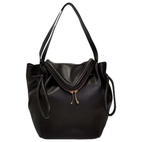 Pre-owned Bottega Veneta Beak Leather Handbag In Black