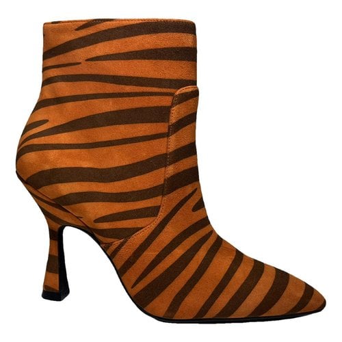 Pre-owned Stuart Weitzman Ankle Boots In Orange