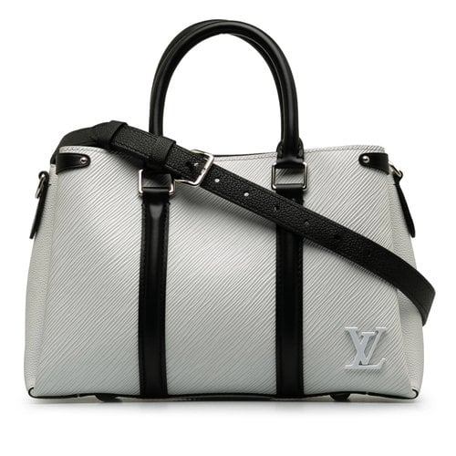 Pre-owned Louis Vuitton Soufflot Leather Crossbody Bag In White