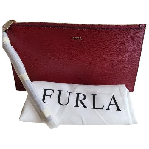 Pre-owned Furla Leather Clutch Bag In Burgundy