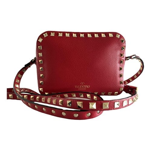 Pre-owned Valentino Garavani B-rockstud Leather Crossbody Bag In Red