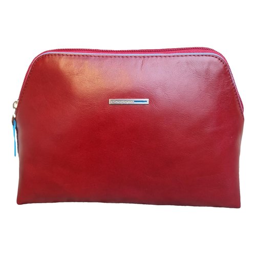 Pre-owned Piquadro Leather Clutch Bag In Burgundy