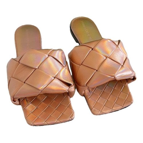 Pre-owned Bottega Veneta Lido Leather Sandal In Metallic