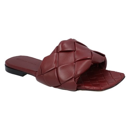 Pre-owned Bottega Veneta Leather Sandal In Burgundy