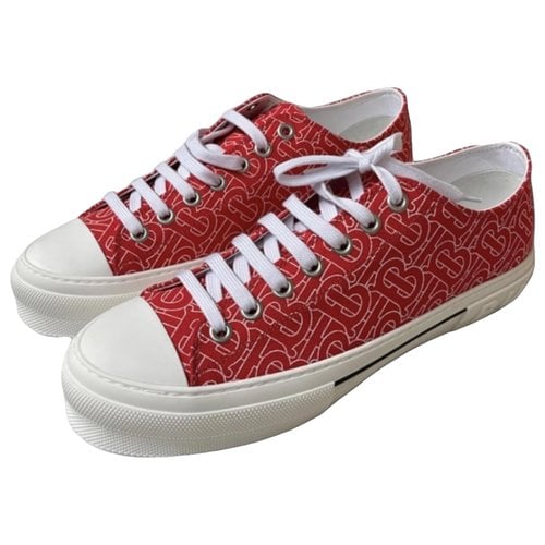 Pre-owned Burberry Cloth Low Trainers In Red