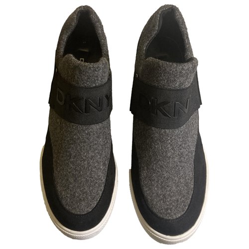 Pre-owned Dkny Trainers In Black