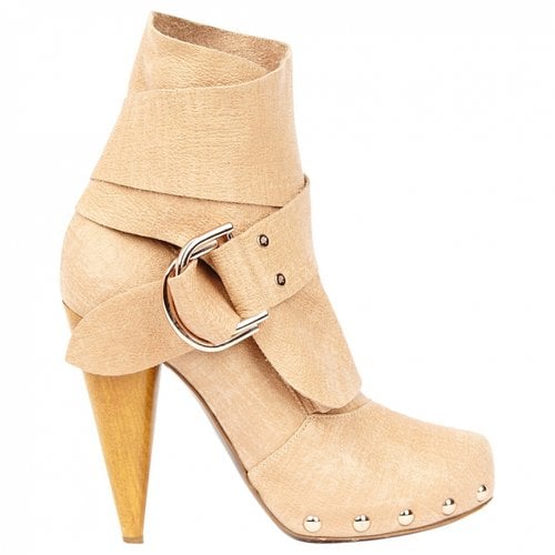 Pre-owned Mulberry Boots In Beige