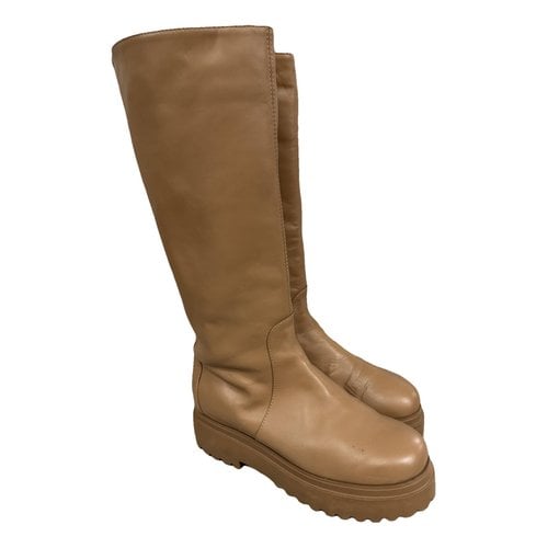 Pre-owned Le Silla Leather Biker Boots In Beige