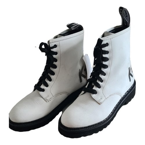 Pre-owned Karl Lagerfeld Leather Lace Up Boots In White