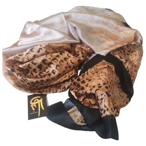 Pre-owned Gai Mattiolo Silk Stole In Camel