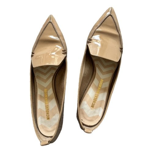 Pre-owned Nicholas Kirkwood Patent Leather Flats In Beige