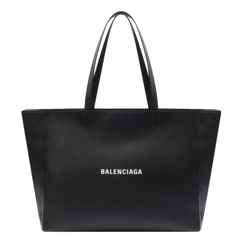 Pre-owned Balenciaga Everyday Leather Tote In Black