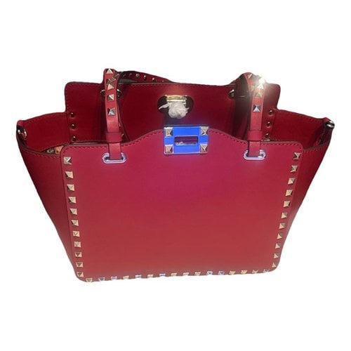 Pre-owned Valentino Garavani Rockstud Leather Crossbody Bag In Red