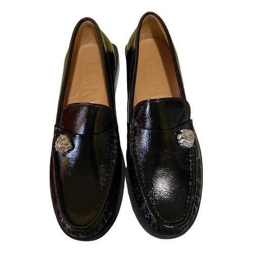 Pre-owned Ganni Patent Leather Flats In Black