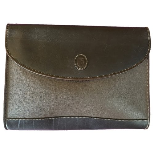 Pre-owned Trussardi Leather Clutch Bag In Brown