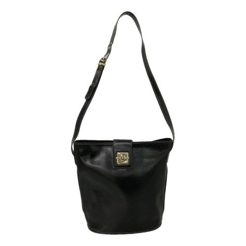 Pre-owned Fendi Palazzo Bucket Leather Crossbody Bag In Black