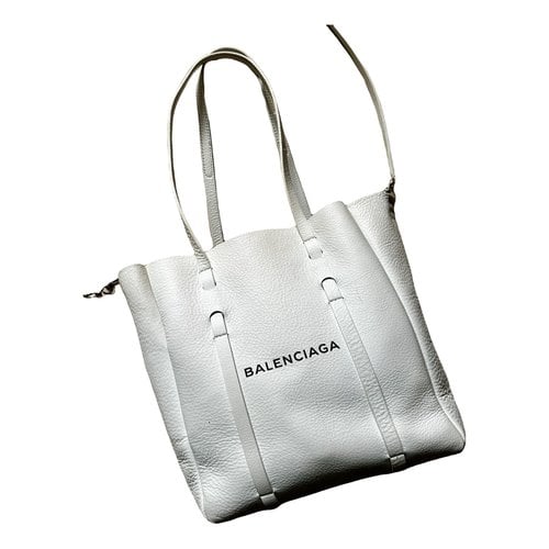 Pre-owned Balenciaga Eveyday Cabas Leather Tote In White