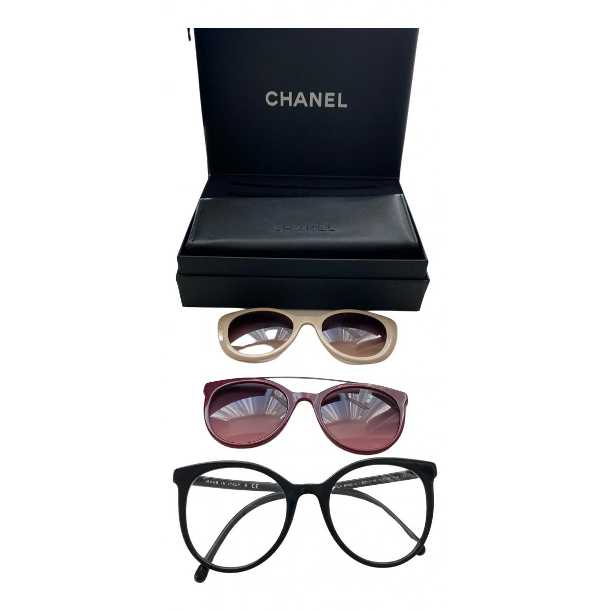 Sunglasses Chanel Black in Plastic - 35978879