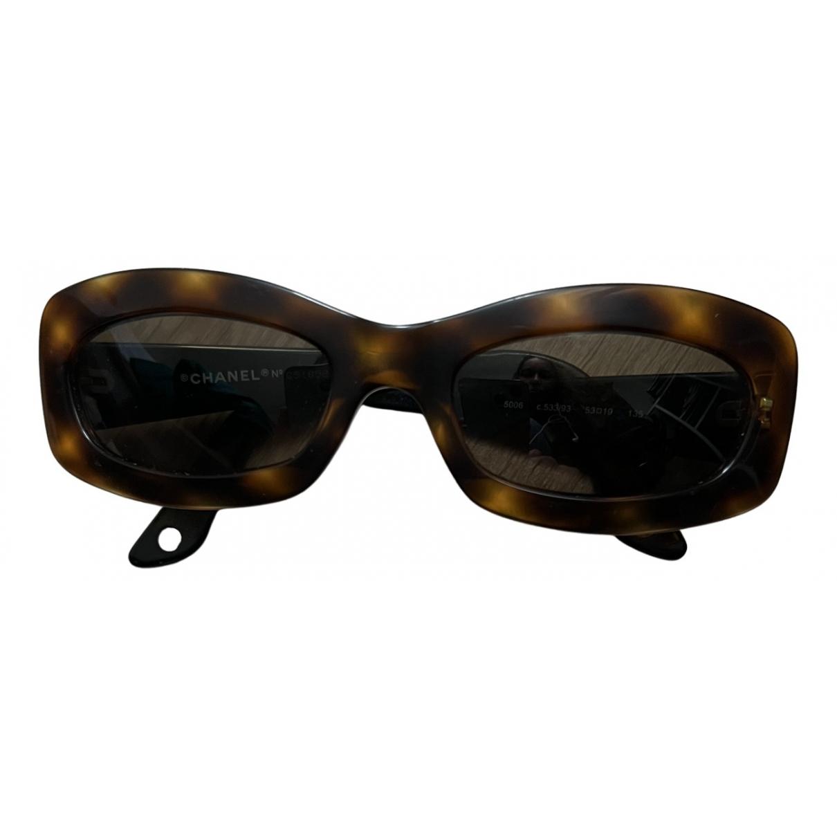 Sunglasses Chanel Brown in Plastic - 23304410