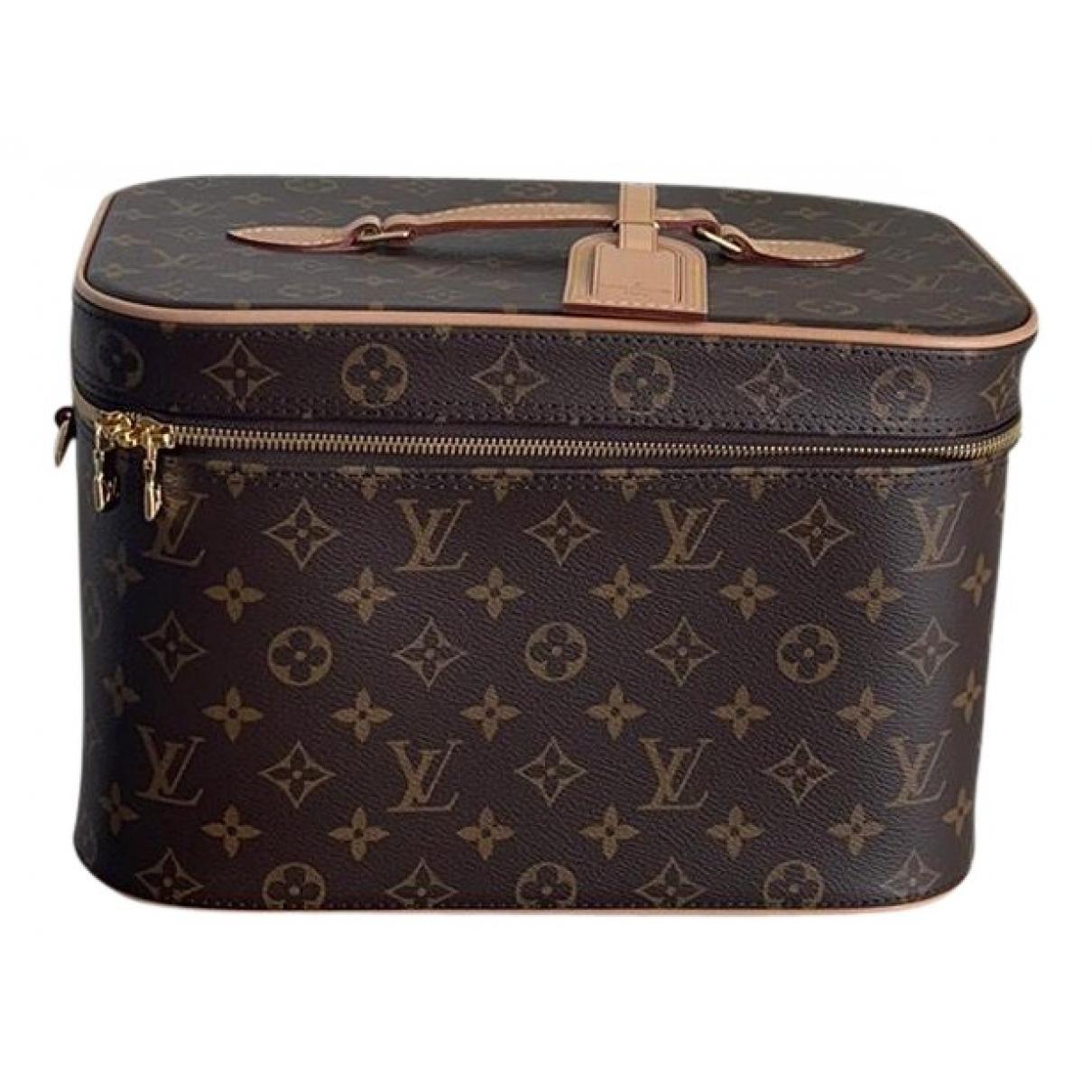 Nice leather vanity case Louis Vuitton Brown in Leather - 26770298