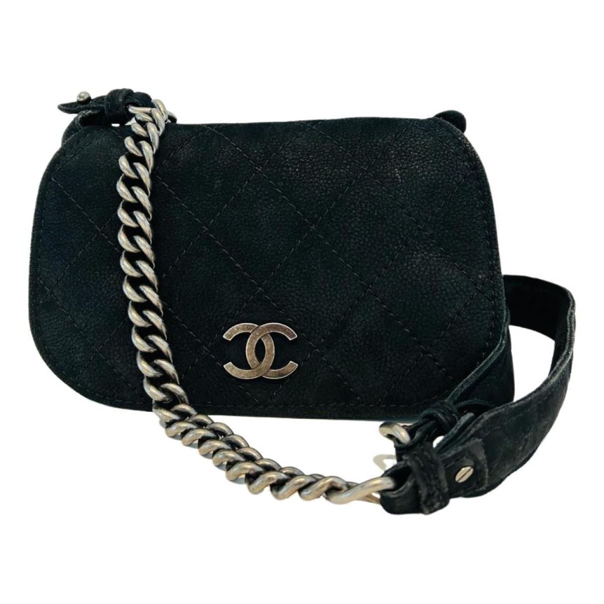 Crossbody bag Chanel Black in Suede - 31625328