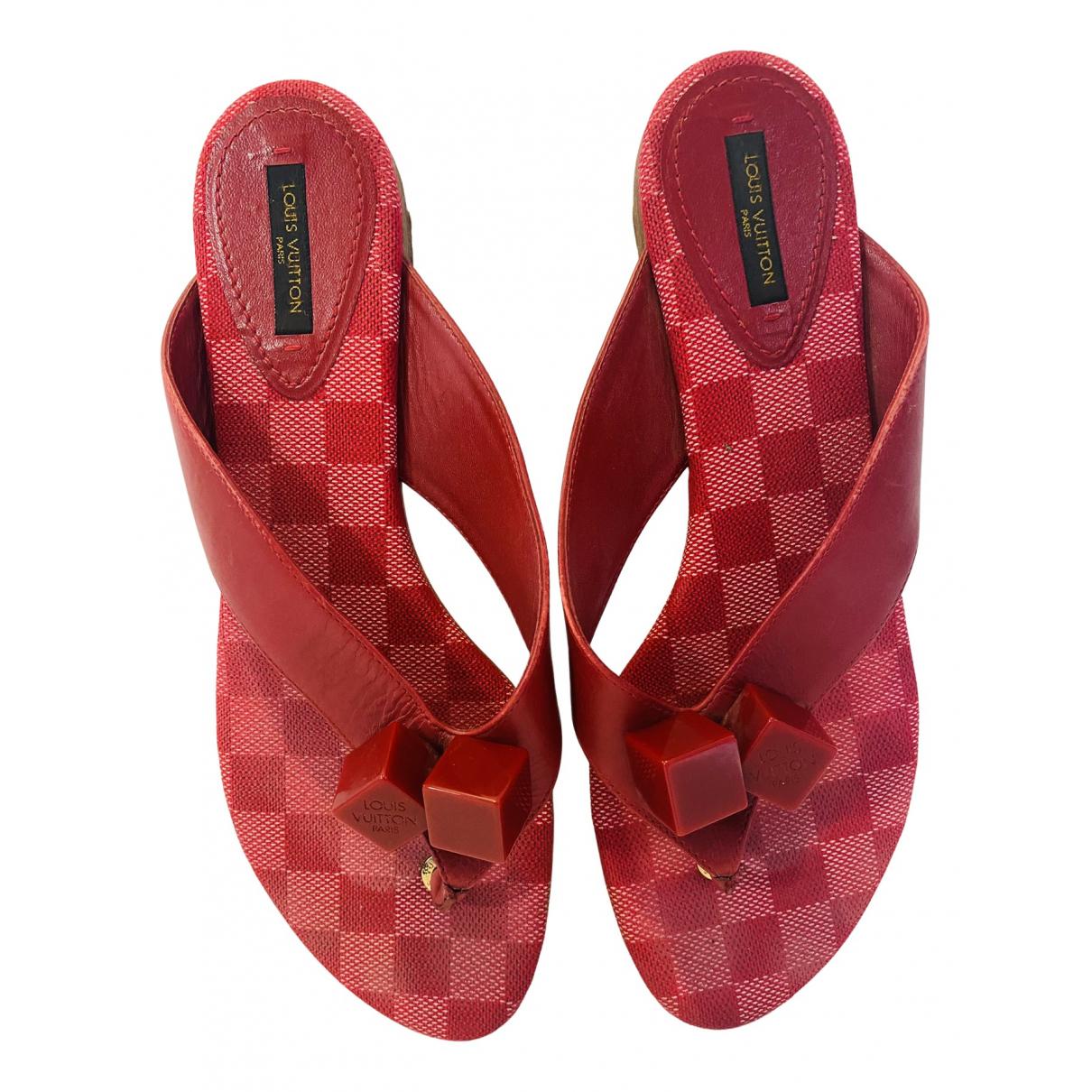 Calzado Louis Vuitton de color rojo para Hombre - Vestiaire Collective