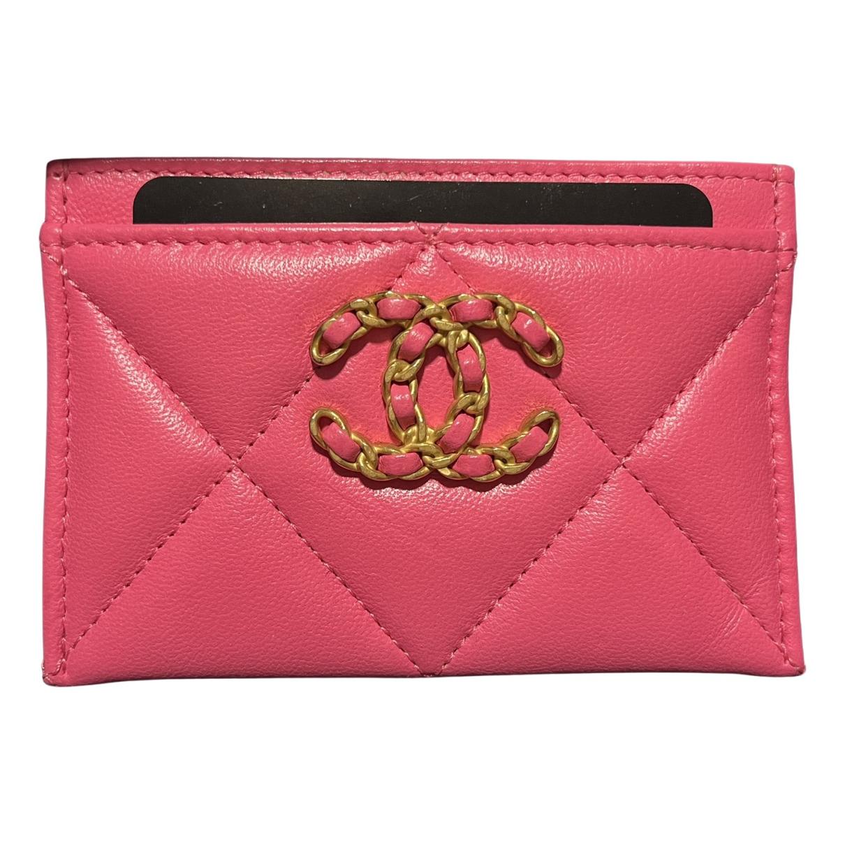 Chanel 19 leather wallet Chanel Pink in Leather - 38439348