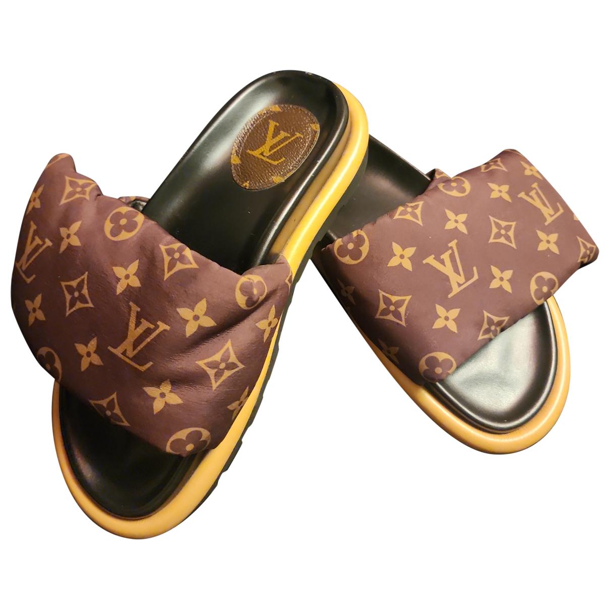 Pool pillow leather mules Louis Vuitton Brown size 38 EU in Leather -  34099547