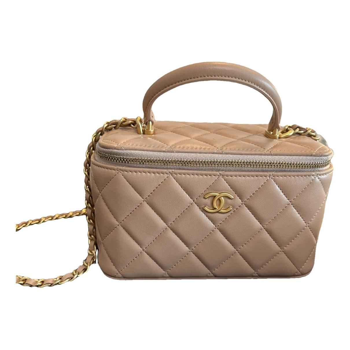 Vanity leather crossbody bag Chanel Pink in Leather - 23922527