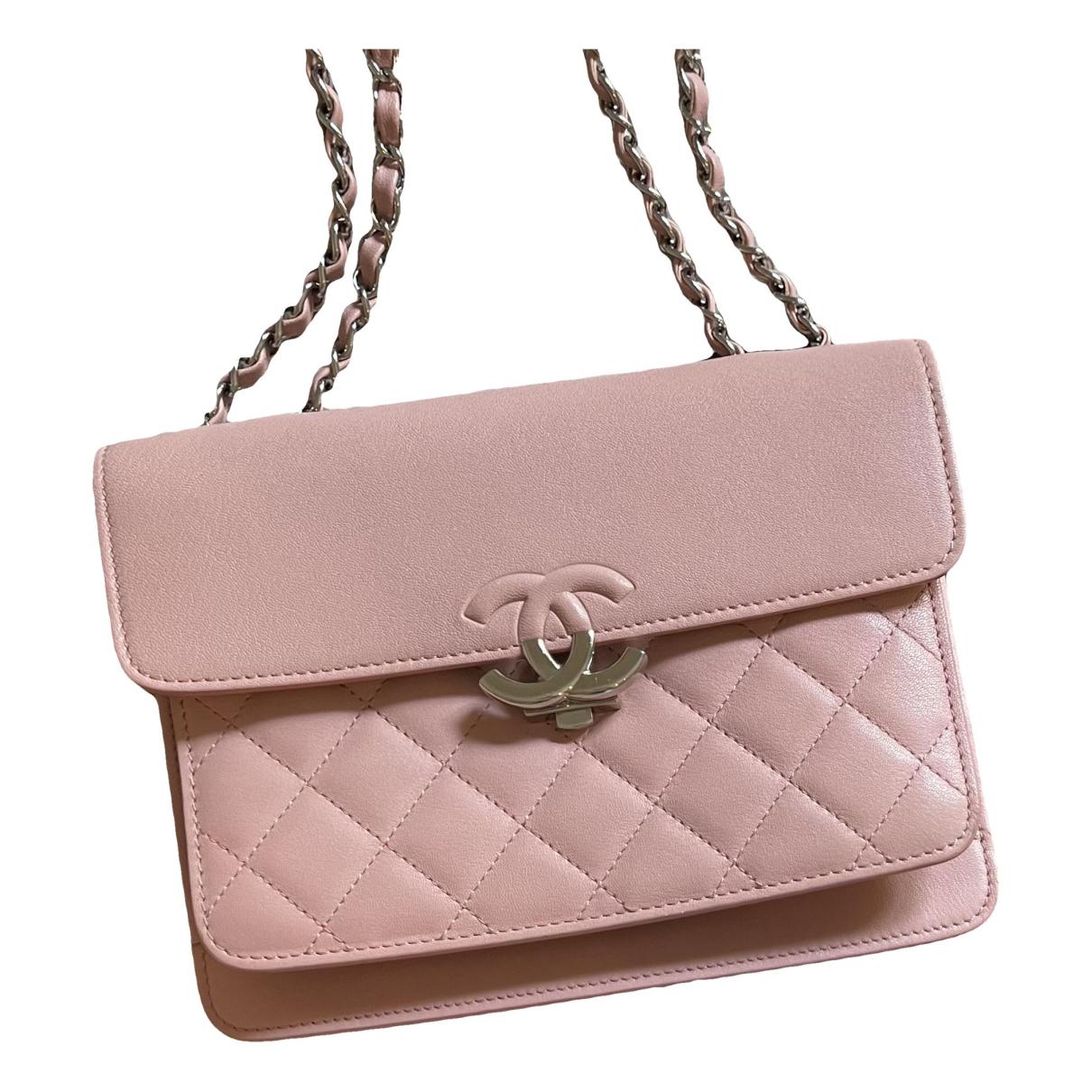 Trendy cc flap leather handbag Chanel Pink in Leather - 34511965