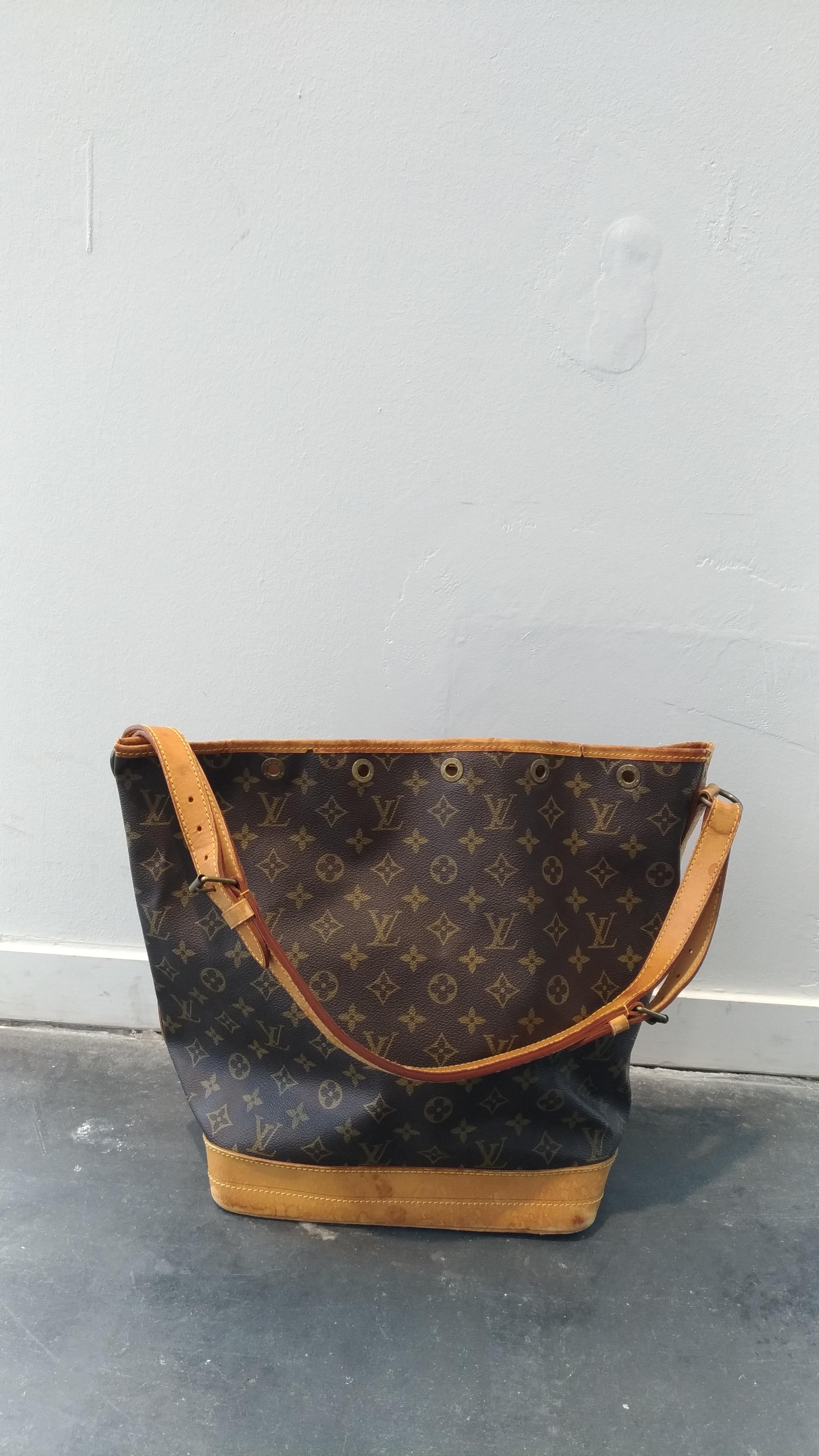 Néonoé cloth handbag Louis Vuitton Brown in Cloth - 25262264