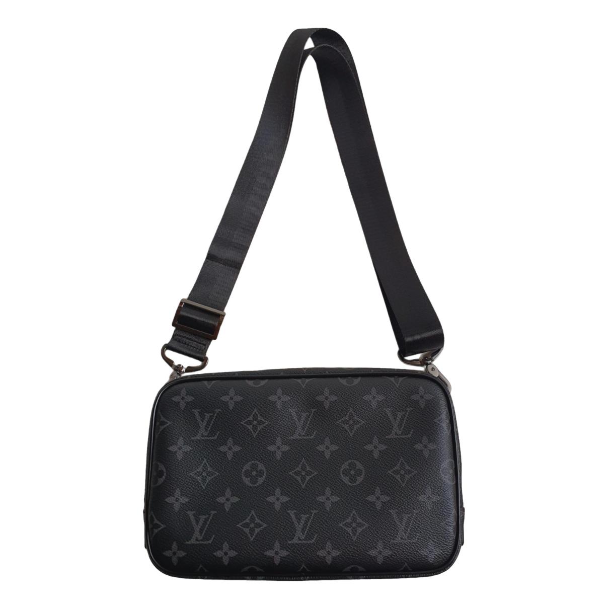District leather bag Louis Vuitton Grey in Leather - 20469622