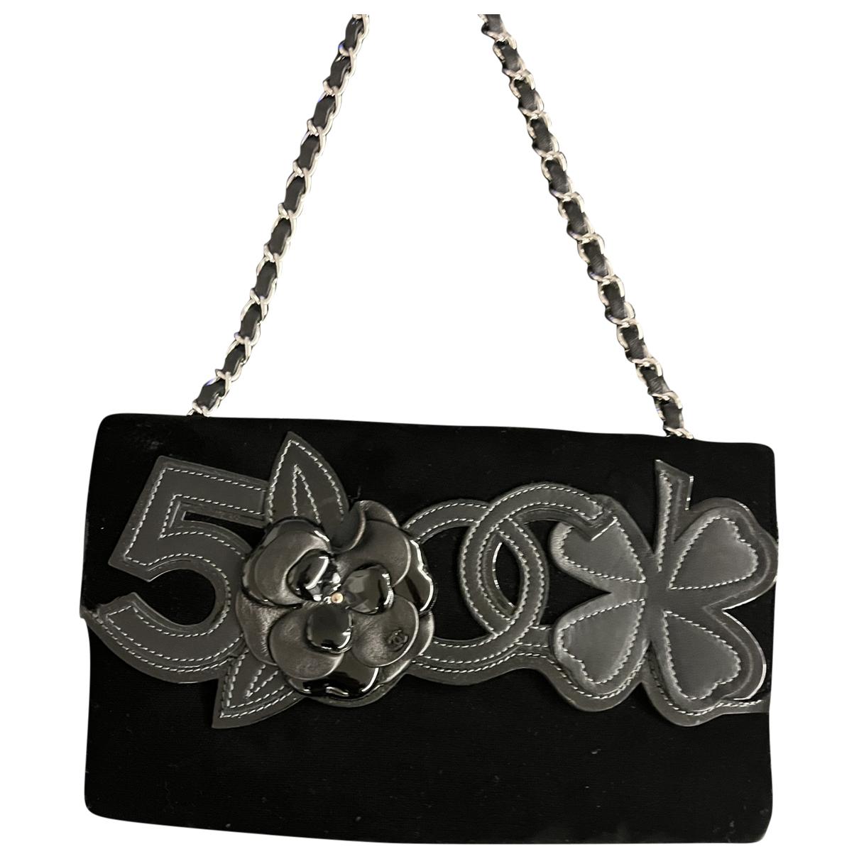 Velvet clutch bag Chanel Black in Velvet - 36297483