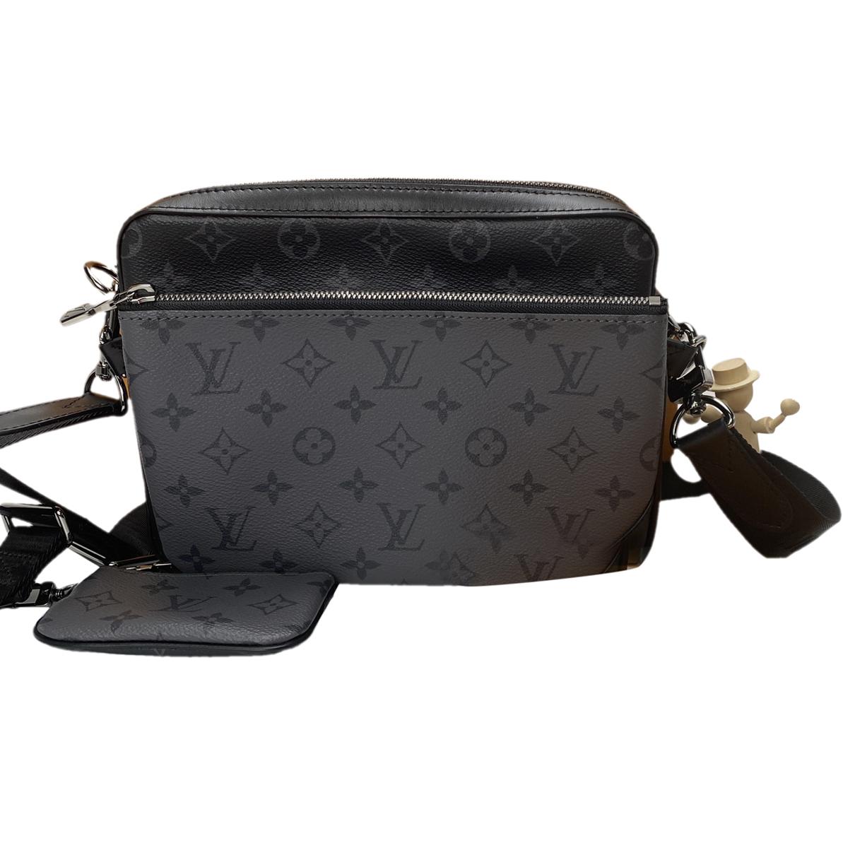 Trio messenger cloth bag Louis Vuitton Black in Cloth - 30480265
