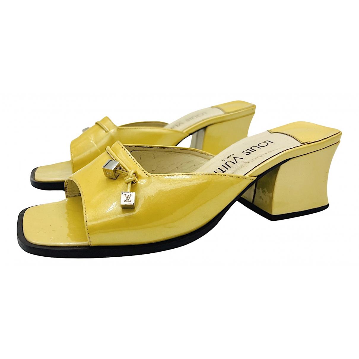 Louis Vuitton - Authenticated LV Cosy Mules - Patent Leather Yellow Plain for Women, Good Condition