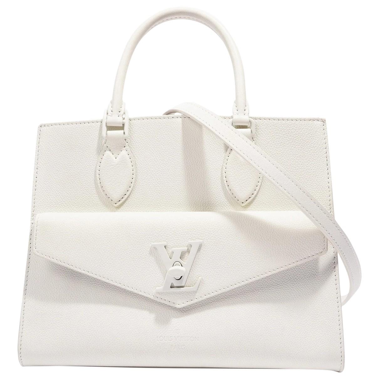 Capucines leather handbag Louis Vuitton White in Leather - 33993527