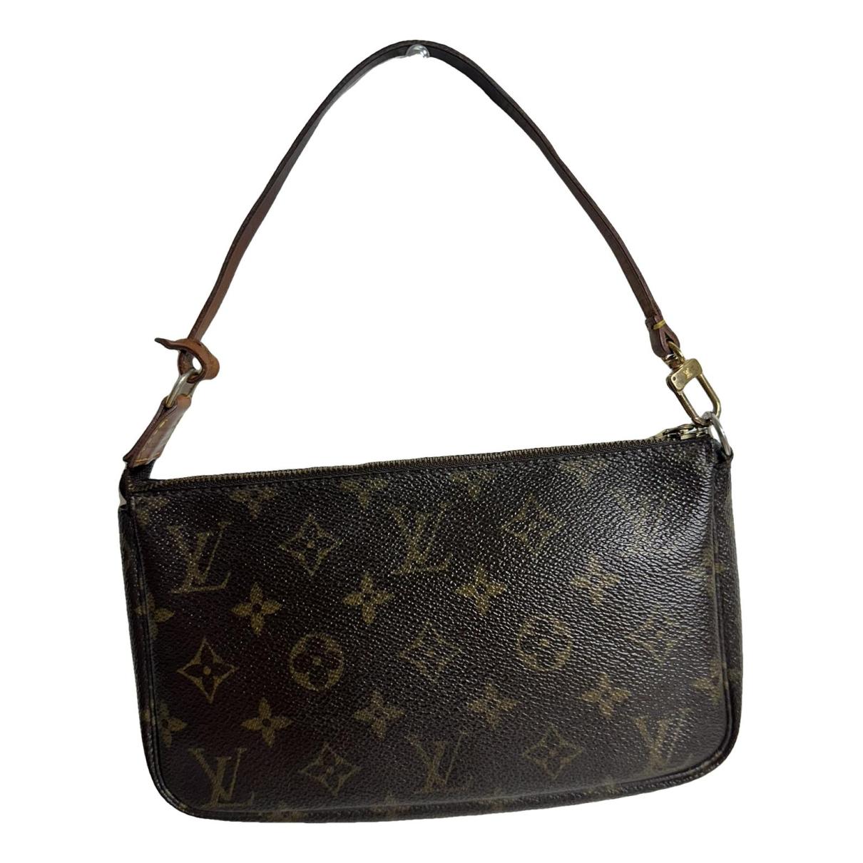 Louis Vuitton Handbags Straw Patent leather ref.12123 - Joli Closet
