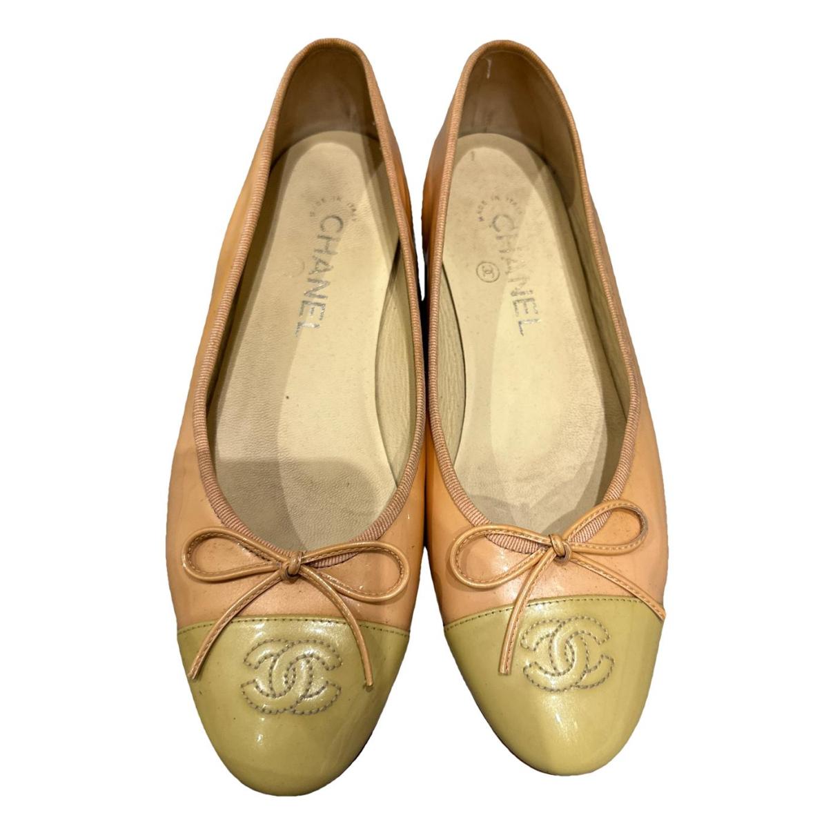 Patent leather ballet flats Chanel Beige size 38.5 EU in Patent leather -  31694143