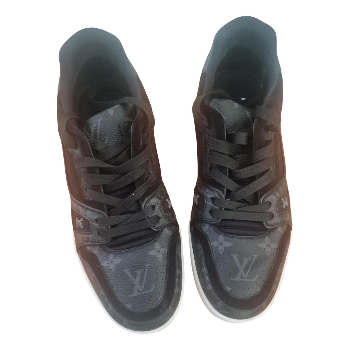 Lv trainer leather low trainers Louis Vuitton Purple size 6 UK in