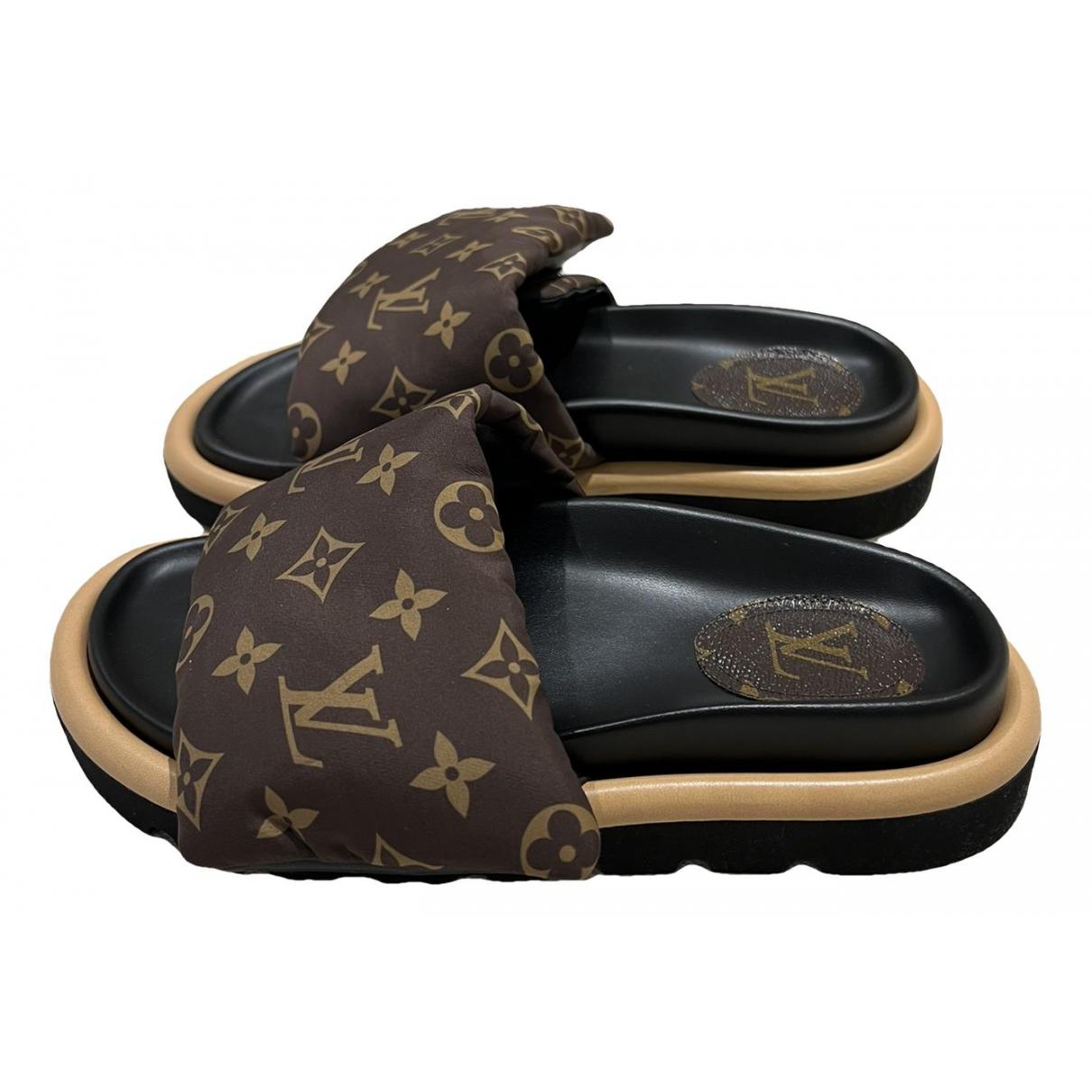 Louis Vuitton LV Pool Pillow Comfort Mule Slide Sandals, Men's Fashion,  Footwear, Flipflops and Slides on Carousell
